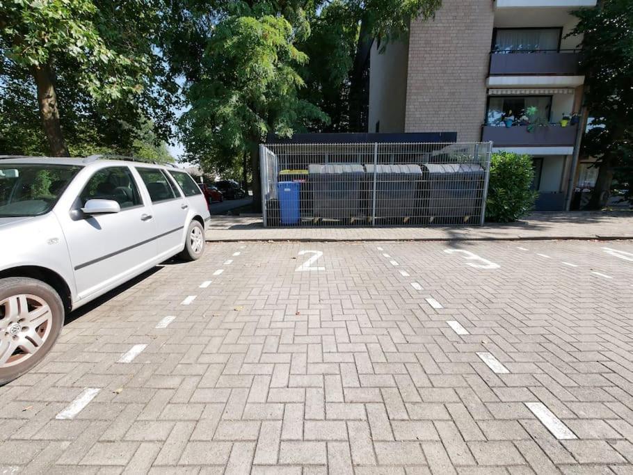 61 M2 Erdgeschosswohnung Mit Eigenem Parkplatz Vorm Haus Osnabrück Exterior foto